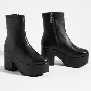 Larroudé Black Leather Miso Boots